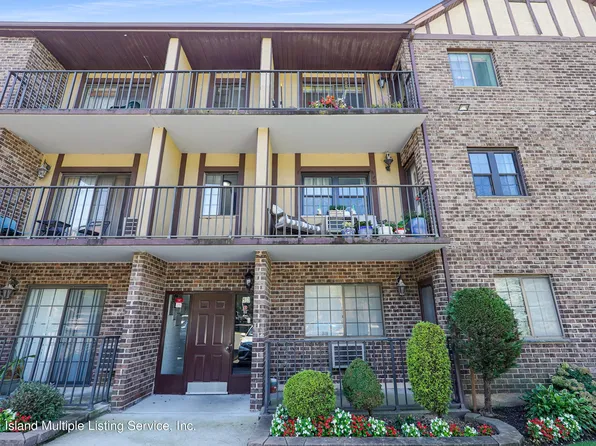 50 Donna Ct APT 10, Staten Island, NY 10314