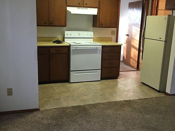 3rd image of 1058 Michaline Dr #1