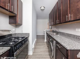 703 W Brompton Ave #212, Chicago, IL 60657