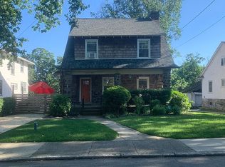 100 Avon Rd, Narberth, PA 19072