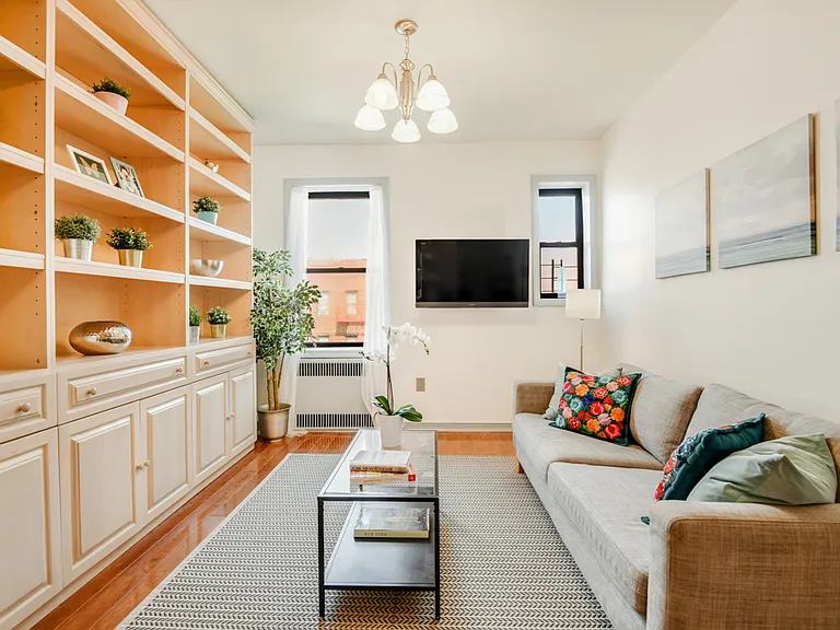 909 E 29th St #6G — Photo 3