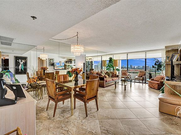 3rd image of 20225 NE 34th Ct APT 2111