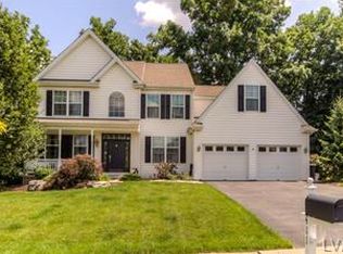 3411 S 2nd Ave, Whitehall, PA 18052