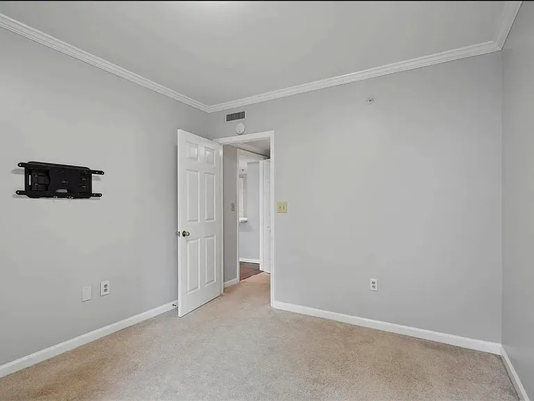 199 14th St NE #210 — Photo 7