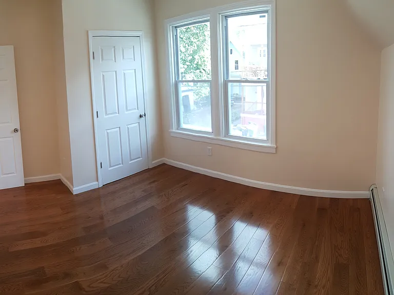 24 Frederick St — Photo 36