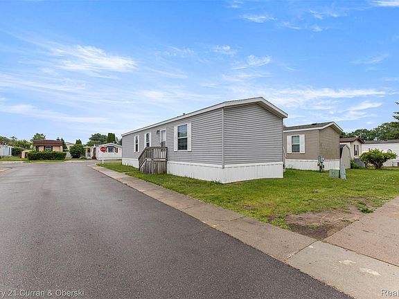 3rd image of 76 Fawn Lake Dr