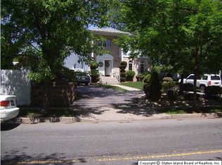 5041 Amboy Rd, Staten Island, NY 10312