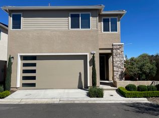 2003 N Perry Ln, Clovis, CA