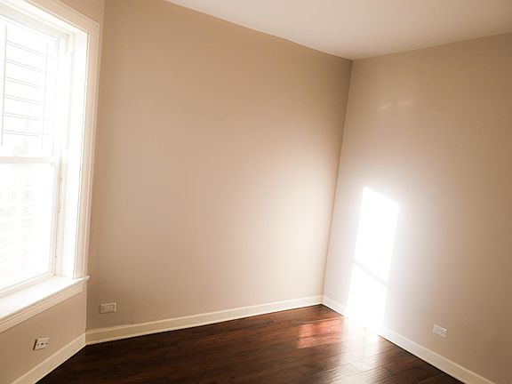 4th image of 6220 S Saint Lawrence Ave #1