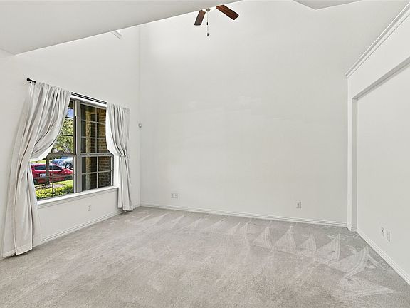 4th image of 4270 Cascade Sky Dr