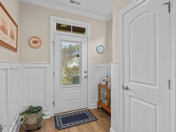 5th image of 105 Harper Street