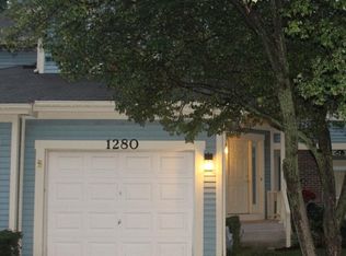 1280 Rhodes Ln, Naperville, IL 60540