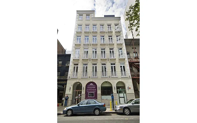 Rented by Douglas Elliman | media 14