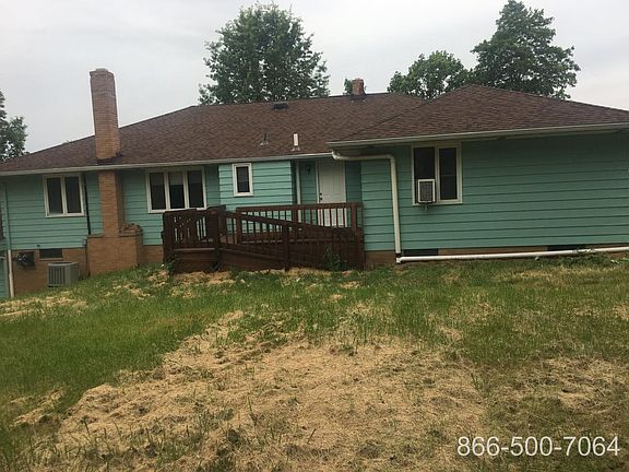 2nd image of 1339 Stearns St #1