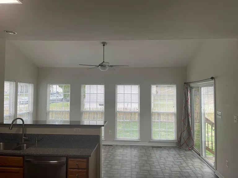 10 Jade Dr — Photo 6
