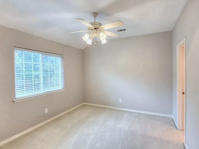3631 Amber Hills Dr — Photo 23
