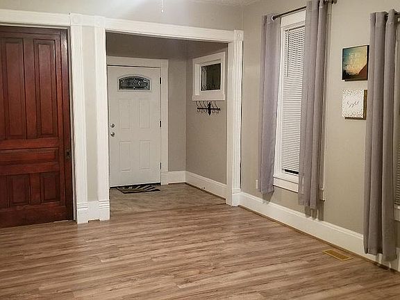 5th image of 108 Lexington Ave NW