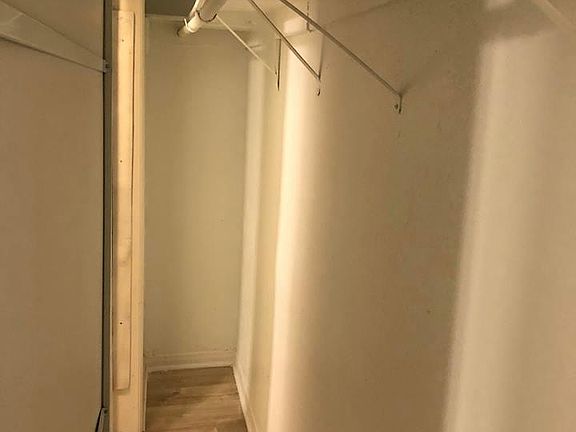 5th image of 920 S Hobart Blvd APT 105