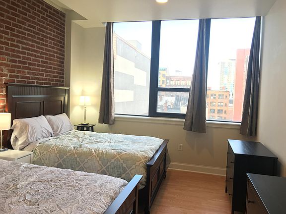 3rd image of 1016 Cherry St APT 401