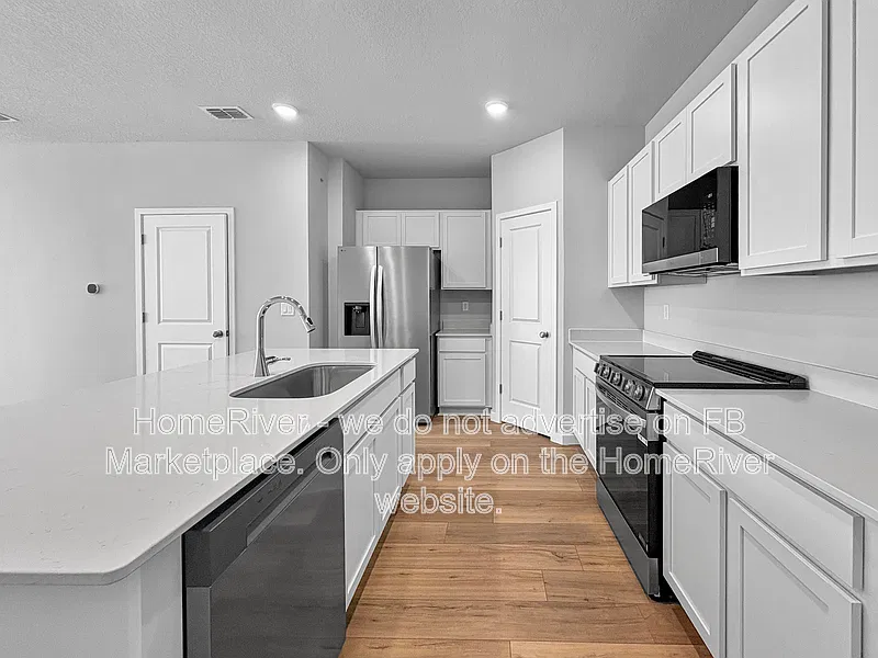 3 bed, 2.5 bath, 1429 sqft, $1,885 — Photo 4