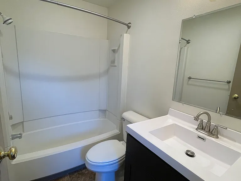 29 N Hancock St #202 — Photo 5