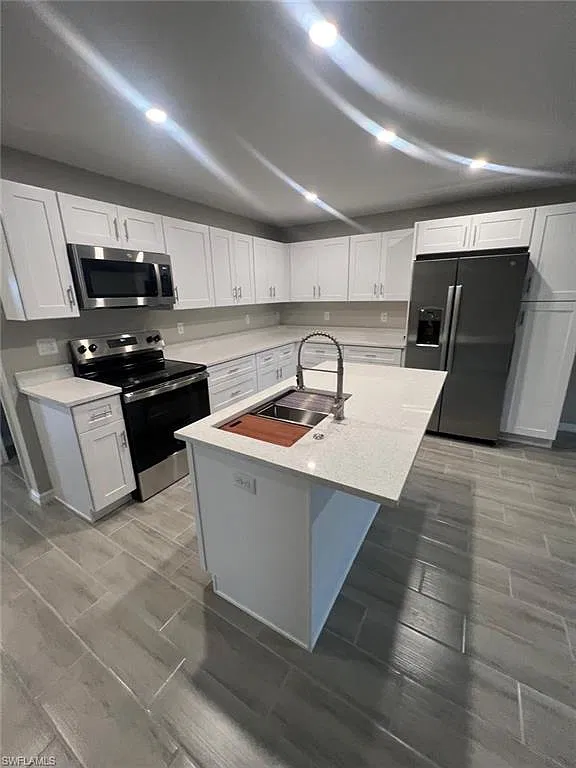 3 bed, 2.0 bath, 1200 sqft, $1,850 — Photo 2