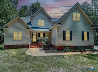 16184 Point Beverley Ct, Montpelier, VA 23192