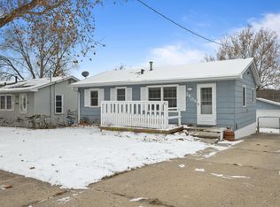 2408 E 37th Ct, Des Moines, IA 50317