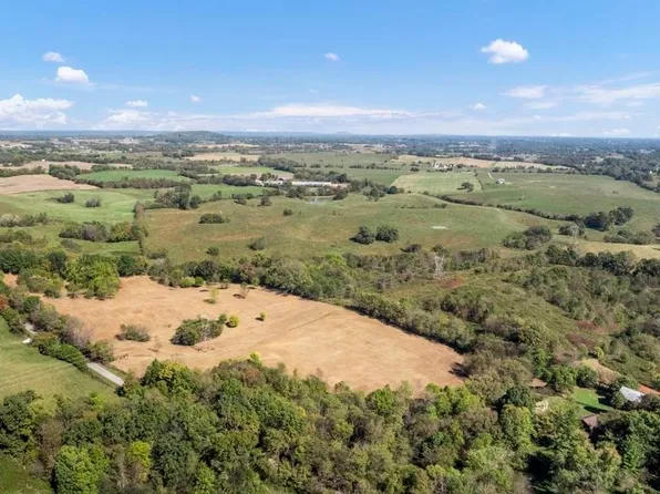 2500 Will Bohannon Rd, Smiths Grove, KY 42171