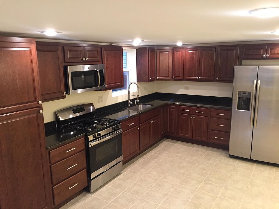 1st image of 1637 W 38th Pl #A