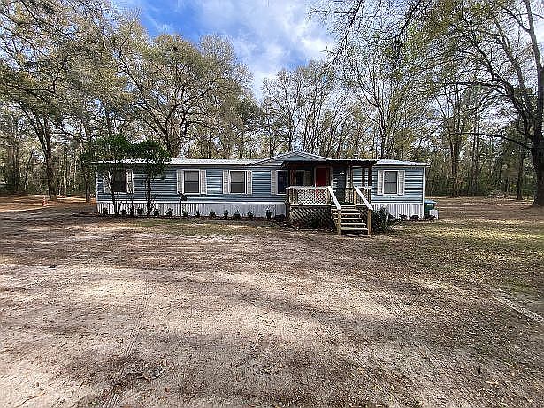 1st image of 144 Leslie Cir