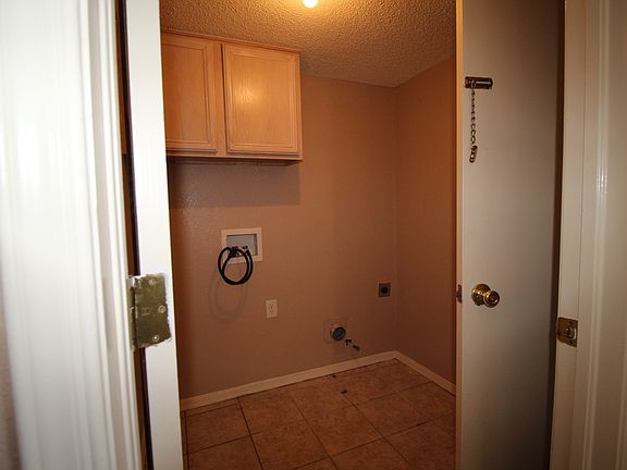 5th image of 3606 Dominican St