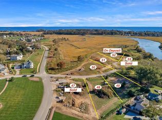 22 Blue Heron Ln, Clinton, CT 06413