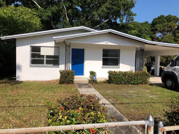 807 N 21st St, Fort Pierce, FL 34950