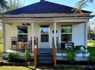 770 3rd St, North Powder, OR 97867