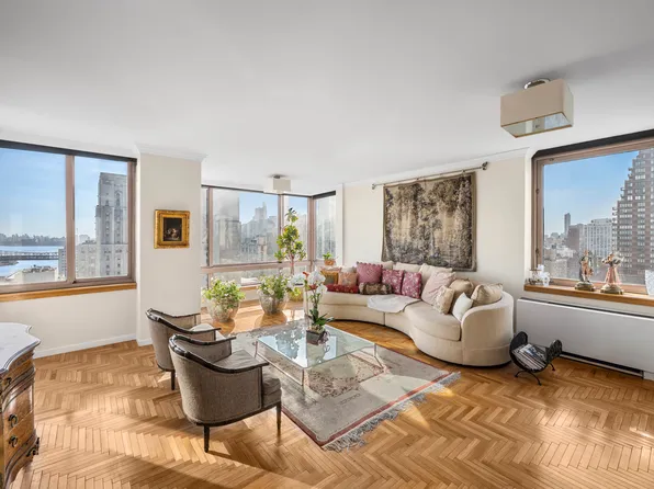 524 East 72nd Street image 2 of 30