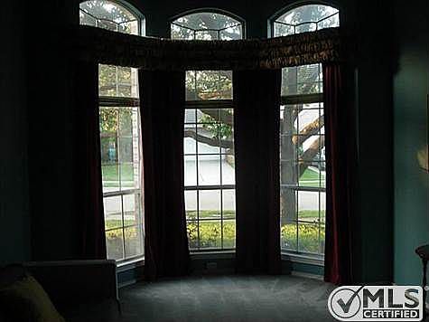4th image of 2224 Kittyhawk Dr