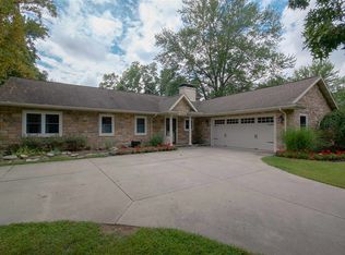 210 Carter Rd, Goshen, IN 46526