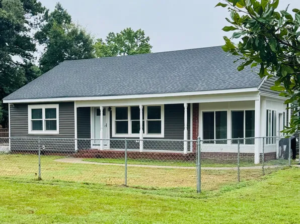 111 Ferry Road, Elizabeth City, NC 27909
