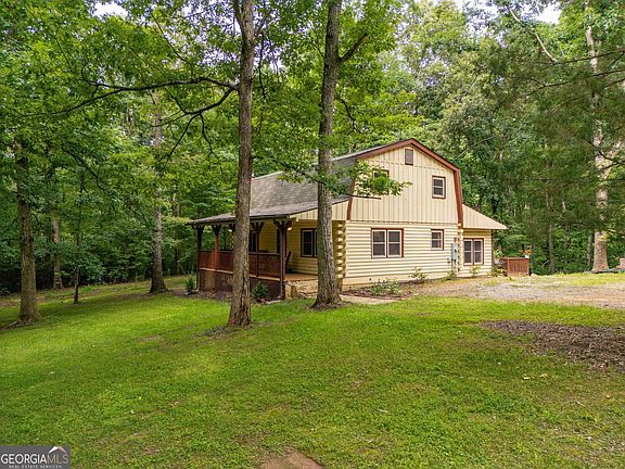 2nd image of 465 Waters Edge Dr