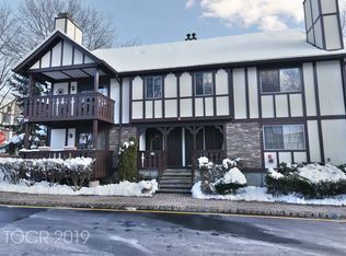 3402 Whittier Ct, Mahwah, NJ 07430