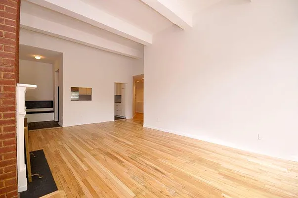 Sold by Fenwick Keats Real Estate | media 22