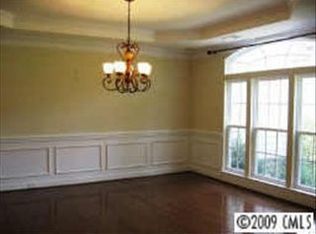 209 Silvercliff Dr, Mount Holly, NC 28120