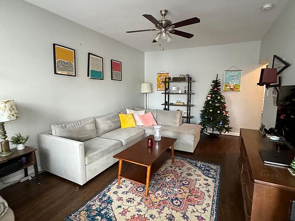 3rd image of 2042 N Albany Ave #2
