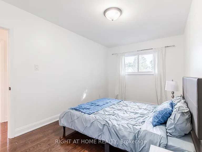 12 Murellen Cres — Photo 16