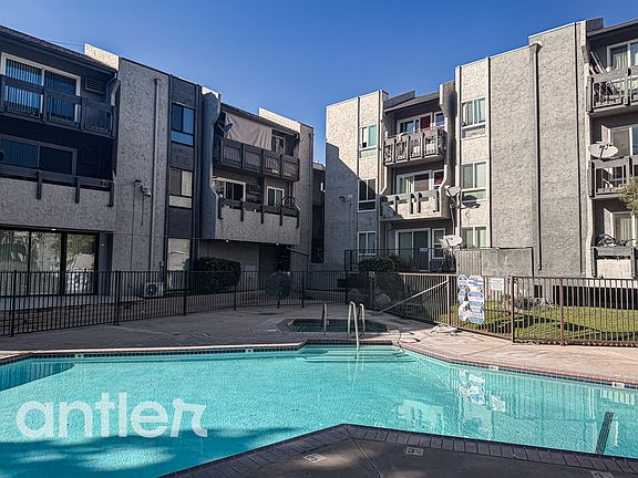 5th image of 9011 Tobias Ave #C140