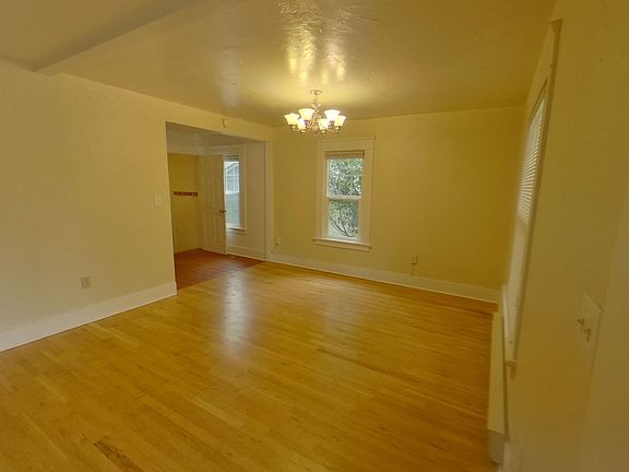 3rd image of 1361 E 21st Ave
