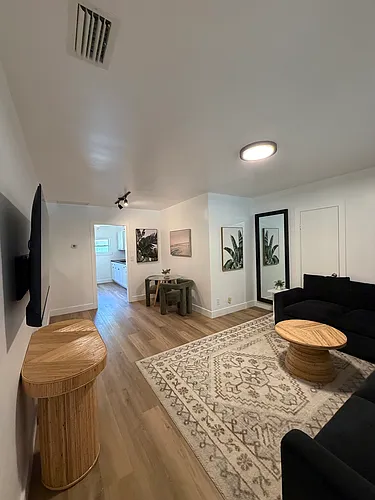 206 S Highland Ave #A Photo 1