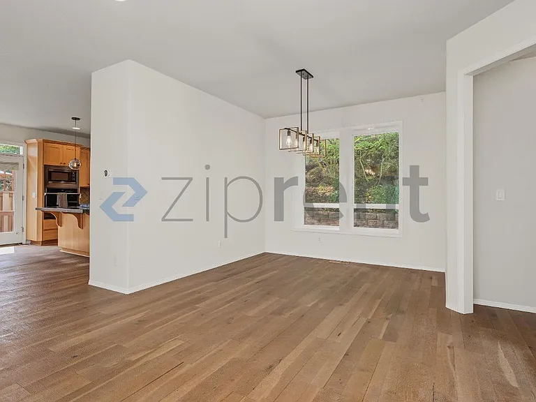 18052 SW Loxley Dr — Photo 12