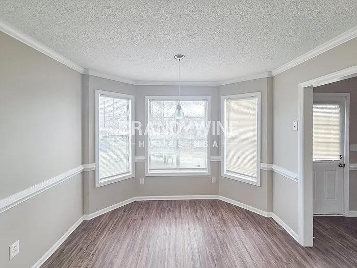 1139 Commons Ct — Photo 6